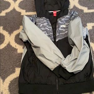 Youth NIKE WINBREAKER